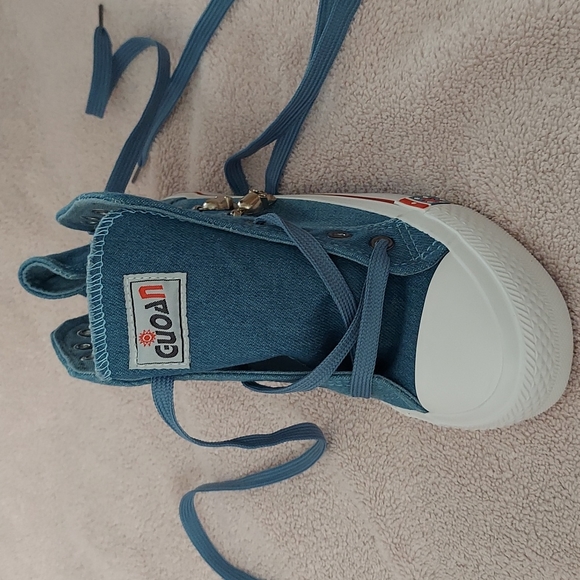 Shoes - Picture 3 of 3